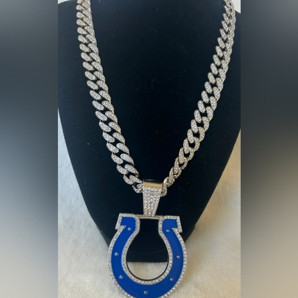 Colts football team iced Cubsn Chain Necklace Size 20\